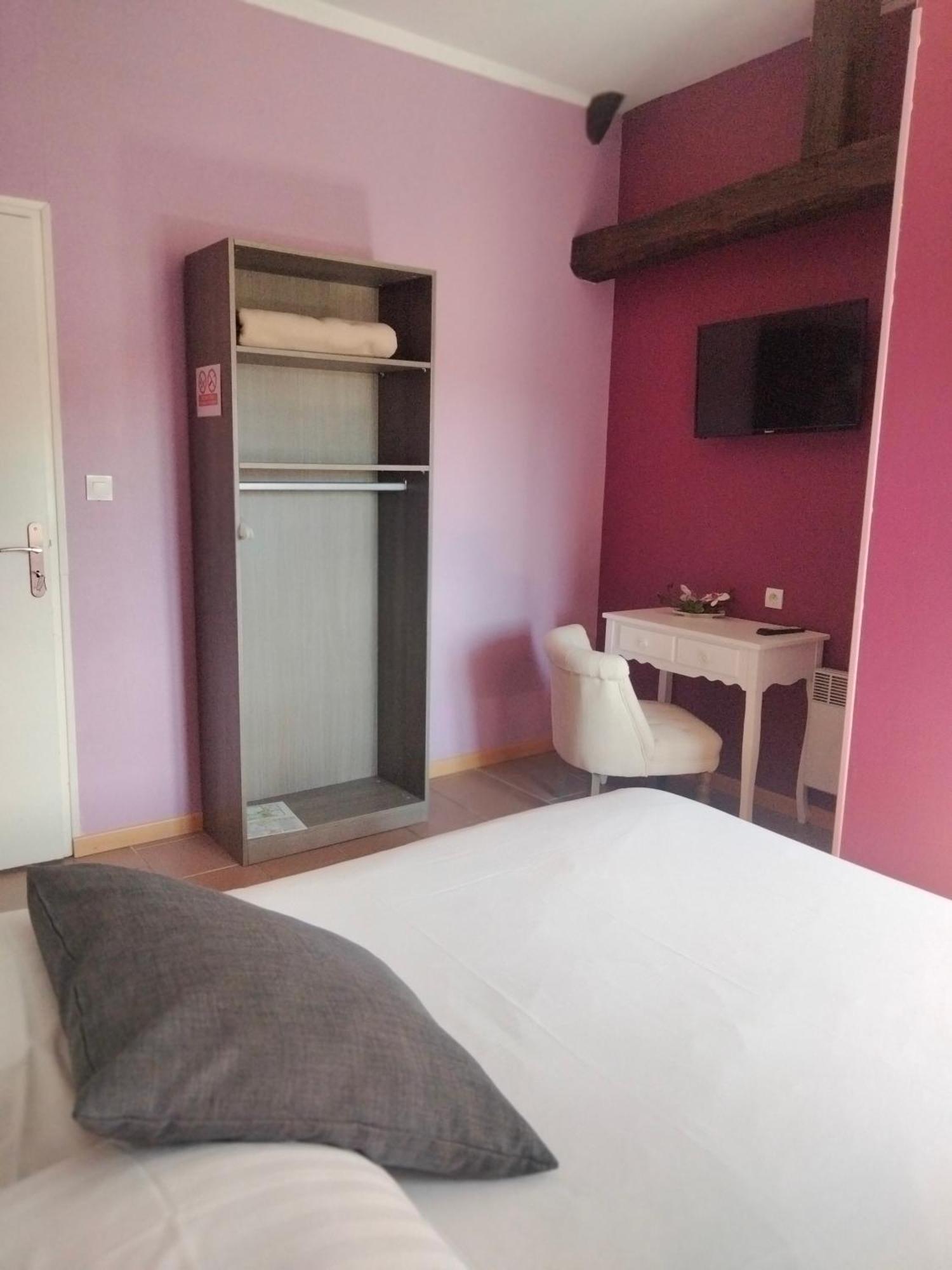 Gite & Chambre D'Hotes Du Moulin Villa Brulon Exterior photo
